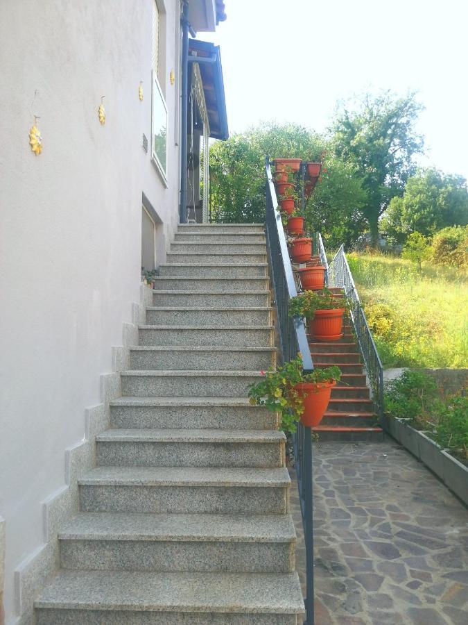 By The Sea In Scario Apartment Bagian luar foto